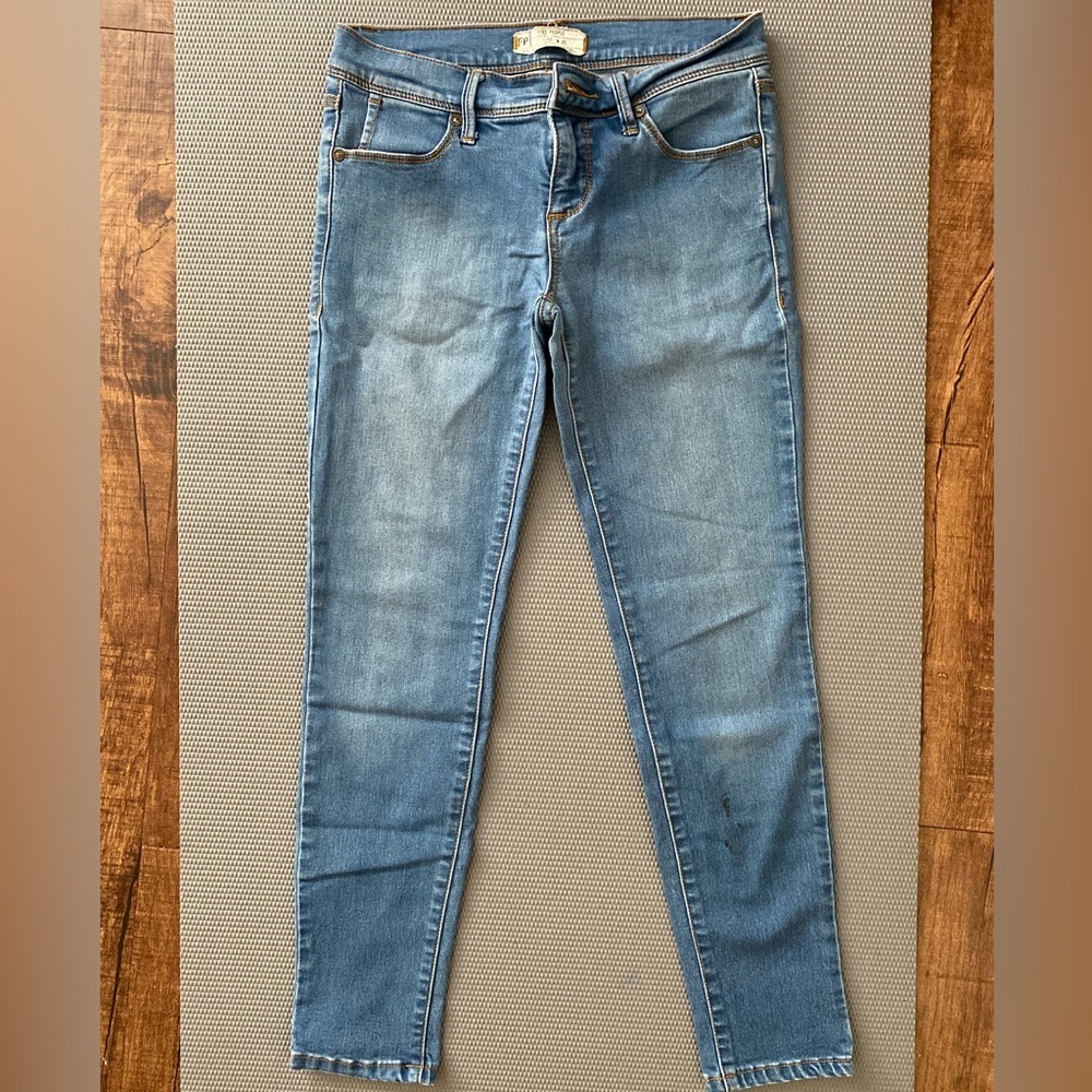 Free People blue jeans size 25